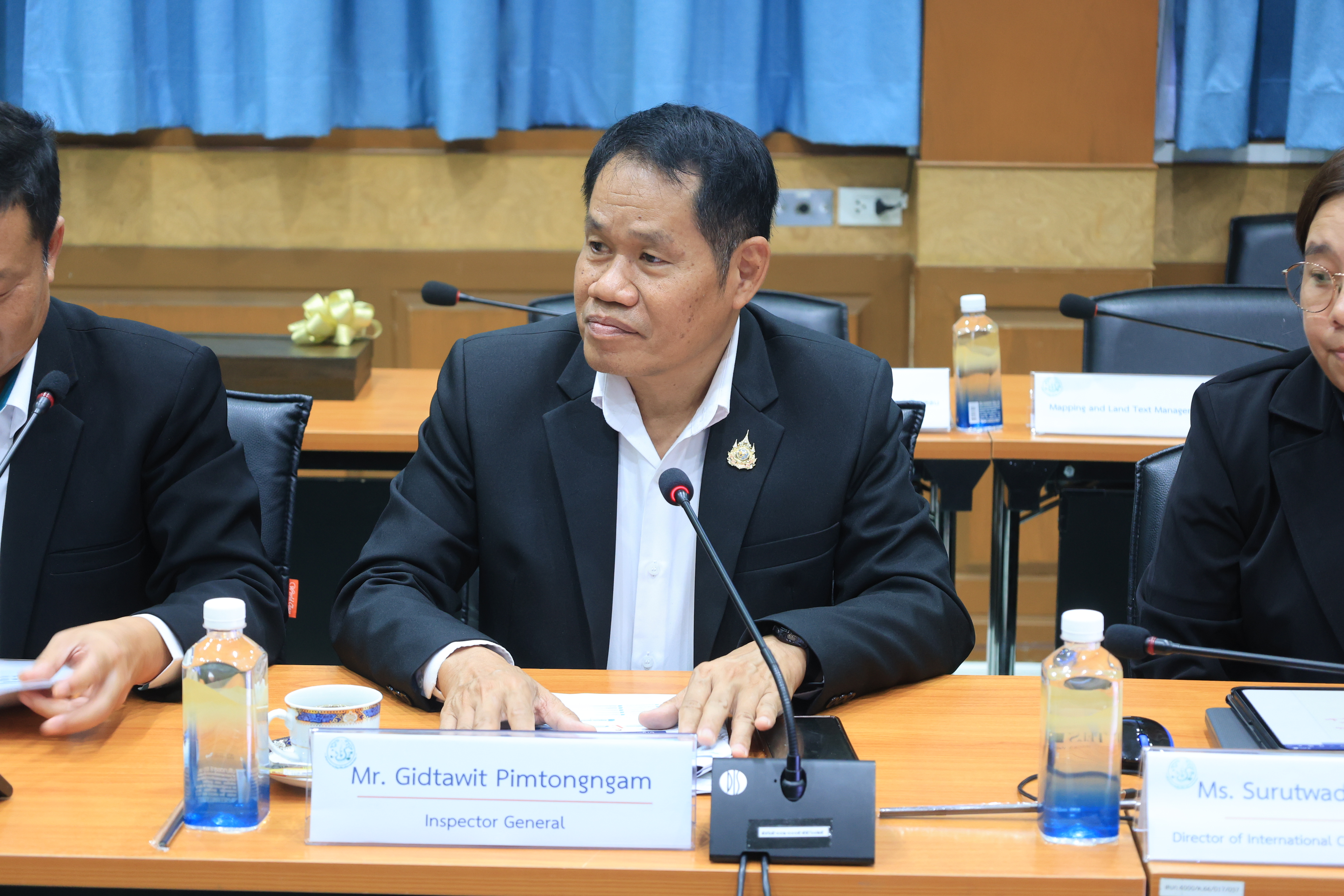 title - ส.ป.ก. ต้อนรับคณะผู้บริหารและเจ้าหน้าที่จากกรมบริหารและจัดการที่ดิน สปป.ลาว 